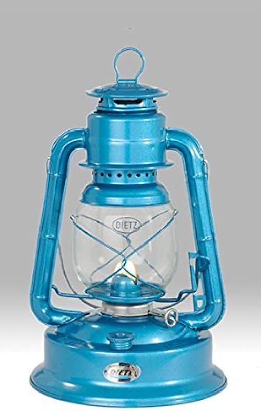 Dietz Little Wizard Burning Lantern